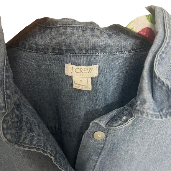 J Crew Womens Button Up Denim Top Chambray Classic Size S - Picture 3 of 5